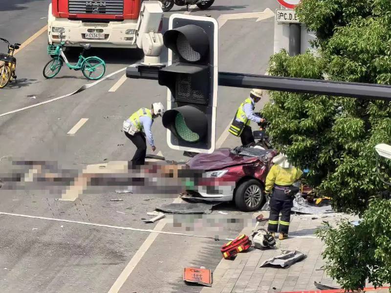 上海车祸，不像普通车