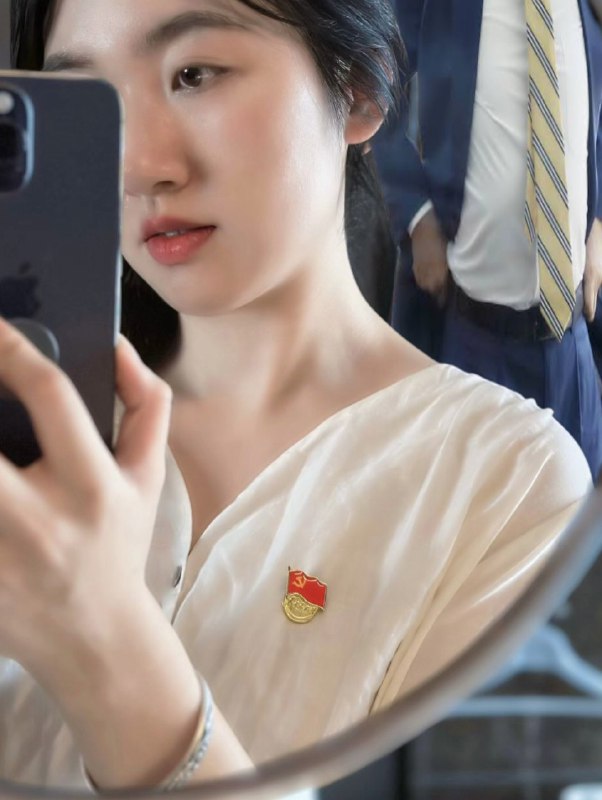 给这位小姐姐还原了一下真实的生活🕶️ 匿名投稿给这位小姐姐还原了一下真实的生活🕶️ 匿名投稿