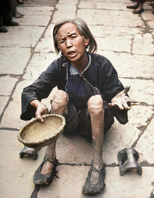 【老照片里的中国】乔治·西尔克镜头下的湖南大饥荒1946（AI上色）#中国为什么这么幸福【老照片里的中国】乔治·西尔克镜头下的湖南大饥荒1946（AI上色）#中国为什么这么幸福