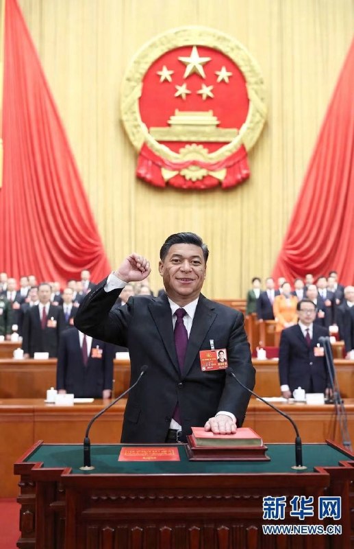 让姆巴佩主席的表情火