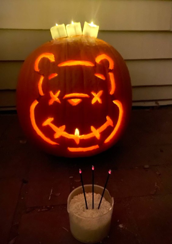 没有西方万圣， 只有中南海一尊