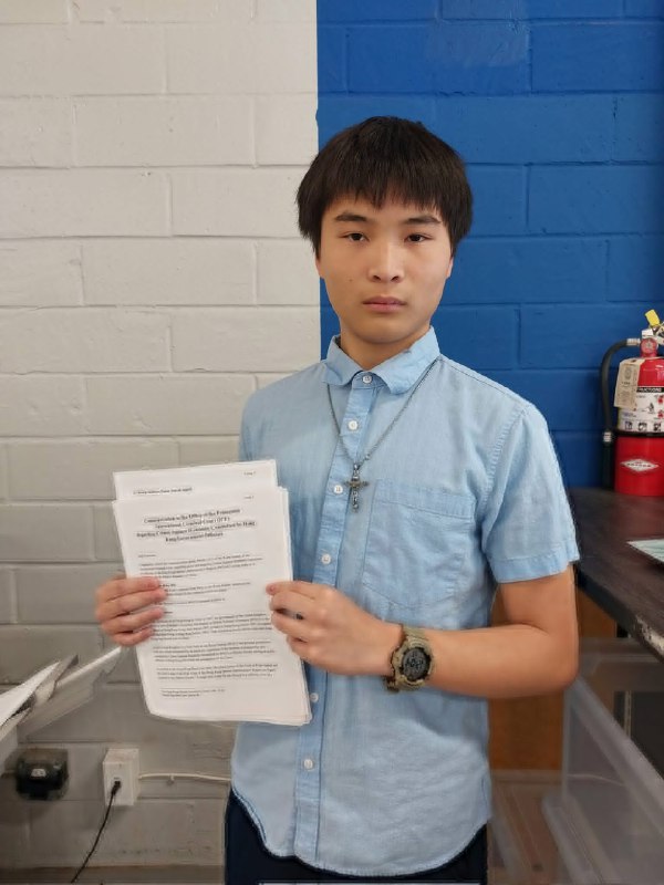 本台管理员易碎君（易碎品编年史）向海牙国际刑事法院（ICC）检察官办公室递交有关香港法官犯下危害人类罪证据的告发文件，随后其亲人被香港当局恐吓和骚扰