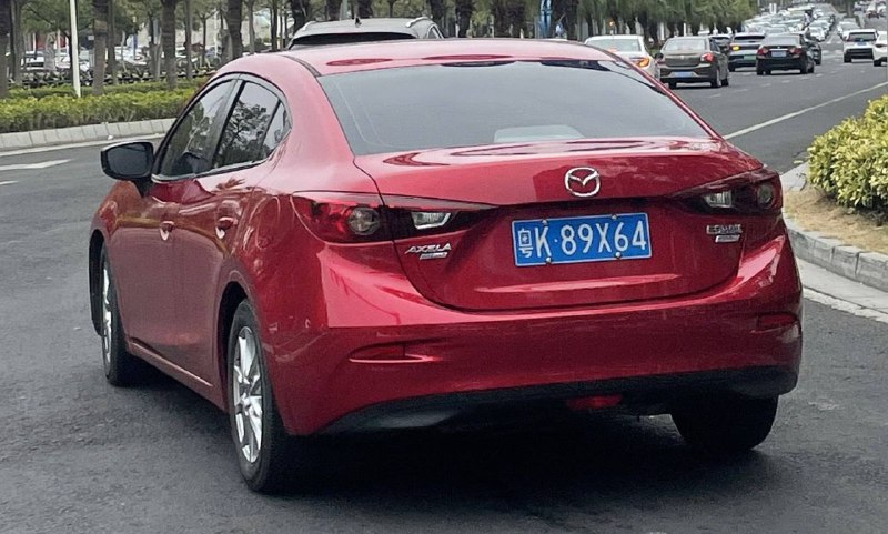 天上飛機，地下粵K🕶️ 匿名投稿