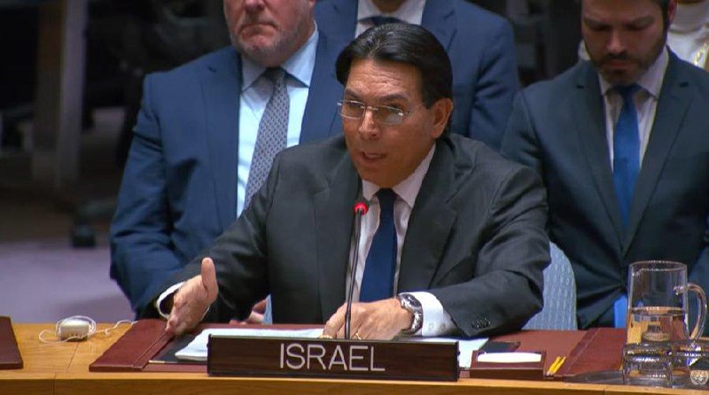 以色列驻联合国大使丹尼·达农向安理会表示，以色列和美国携手合作，共同阻止伊朗带来的生存威胁，防止一个试图获取核武器的政权对全球安全构成威胁