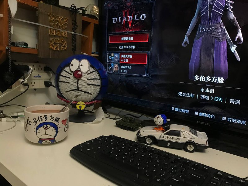 就算全世界的人与方脸为敌，小编我也是方脸的伙伴😘( ๑>ω•́ )۶投稿By