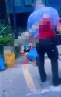 上海女武神加入献忠行列！#中国为什么这么安全上海女武神加入献忠行列！#中国为什么这么安全