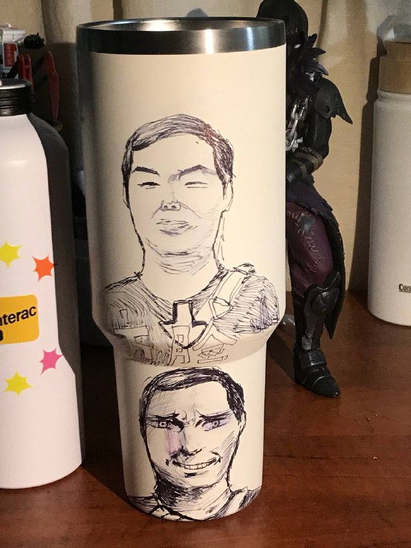 想知道最近李社区和方脸群发生了什么但是又不想去读长文的，这是精简概括