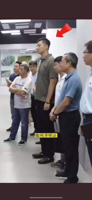 200斤的篮球，十里球场不换肩200斤的篮球，十里球场不换肩