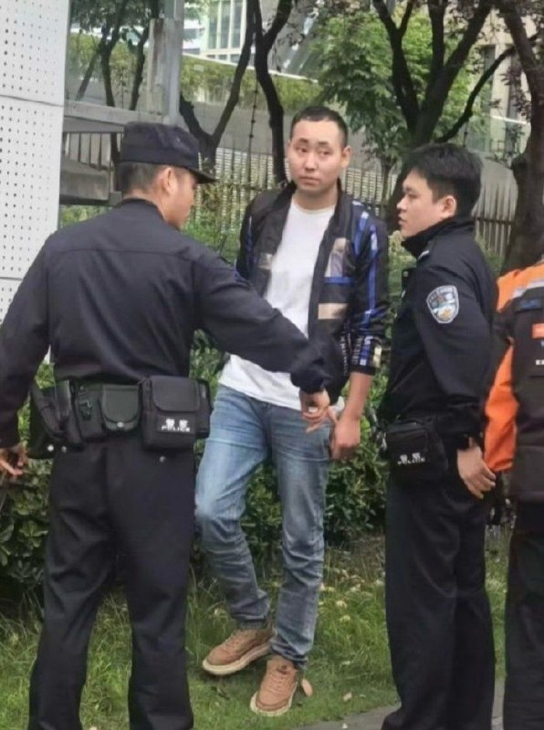 已被捕已被捕