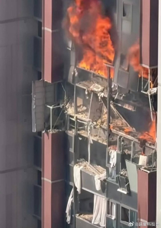 深圳南山区湾悦府发生煤气爆炸，至少一人死亡，房价18万一平方米