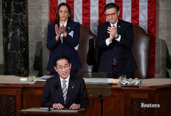 岸田文雄向国会参众两院联席会议发表演说，美日同盟关系开启新纪元岸田文雄是已故日本前首相安倍晋三2015年在美国国会发表演说之后，第二位获此殊荣的日本领导人