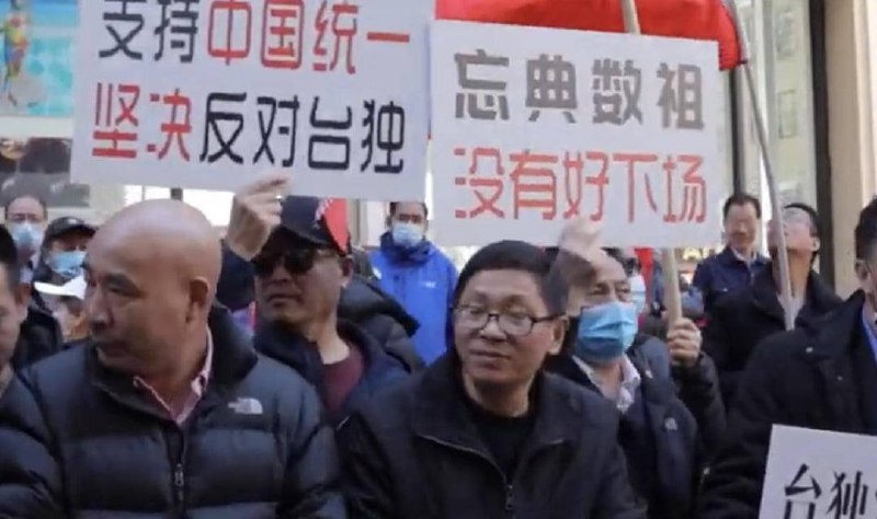 颐指气使 颐使气指数典忘祖 忘典数祖梁家河文盲病毒传播了？😁Source