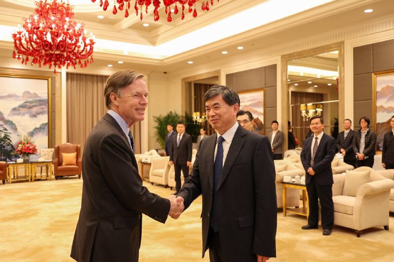 周祖翼在福州会见美国