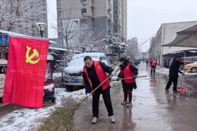 1.2万名党员干部清理9.3公里路面, 以不低于6米/小时速度推进，（含拍照时间）预计15分钟内完成表演