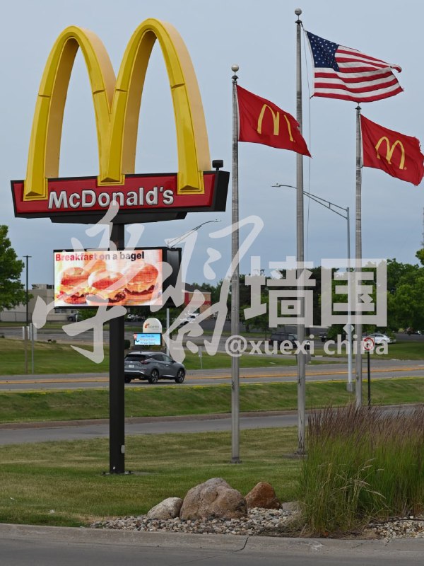 今天是习近平的忌日，学习墙国特派员亲自前往维尼妙妙屋——位于美国艾奥瓦州马斯卡廷邦尼街2911号的“中美友谊屋”