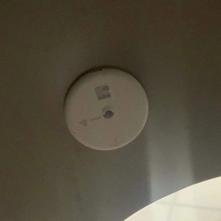 蒸馏啊，控制“带薪拉屎”行为的手段也推陈出新，赛博朋克起来了