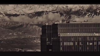 #新疆 #乌鲁木齐 #火灾 #西部之音 西部之音，今晚微信视频热点，明天估计就消失了，所以我直接爬了下 url 下载下来分享