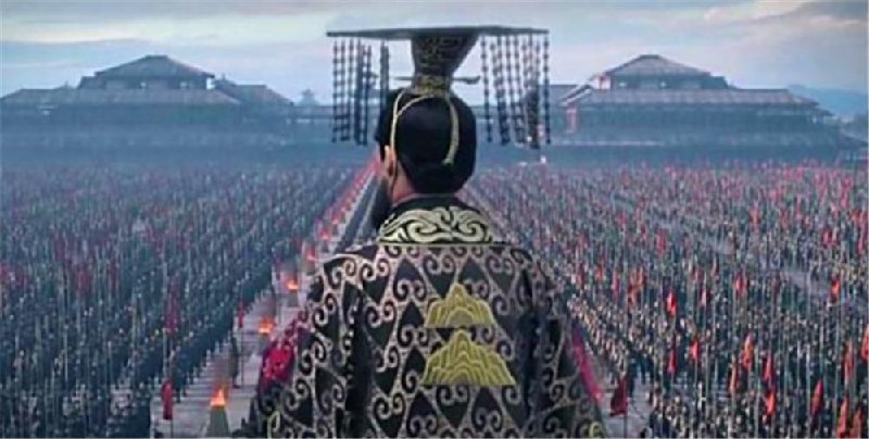 在商鞅死前的五个月，赵国有一个读书人见到了商鞅说