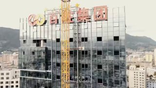 缅甸果敢自治区前主席白所成家族开的赌场“百胜集团”，拍的宣传片像战狼2一样，家人们想去那里赌博吗😁缅甸果敢自治区前主席白所成家族开的赌场“百胜集团”，拍的宣传片像战狼2一样，家人们想去那里赌博吗😁