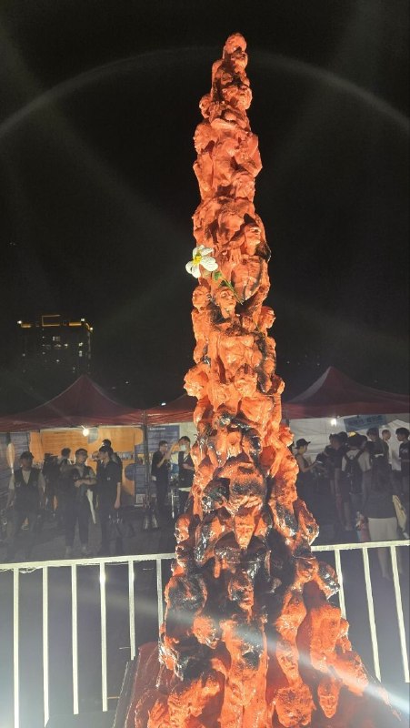 2026年6月4日夜晚，台湾🇹🇼台北，天下了滂沱大雨在这人神共愤的日子里，学习墙国小编去自由广场附近，在通用讲华语为数不多的自由地区悼念六四惨案37周年希望中国人民能够推翻共产党，讲出历史真相，有朝一日为这一天昭雪，两岸永远和平🙏2026年6月4日夜晚，台湾🇹🇼台北，天下了滂沱大雨在这人神共愤的日子里，学习墙国小编去自由广场附近，在通用讲华语为数不多的自由地区悼念六四惨案37周年希望中国人民能够推翻共产党，讲出历史真相，有朝一日为这一天昭雪，两岸永远和平🙏