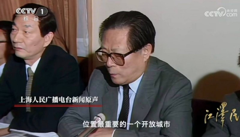 “哎呀小朱同志，我的纪录片才播出了两集你怎么就下来了呢；后面啥内容还等着你给我讲讲呢