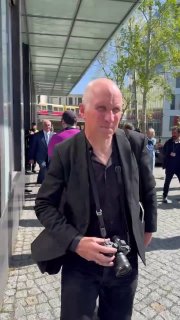 亲爱的伊朗国王陛下，