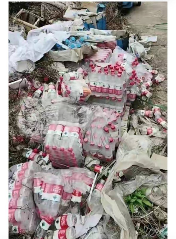 深圳人，就丢农夫山泉！深圳人，就丢农夫山泉！