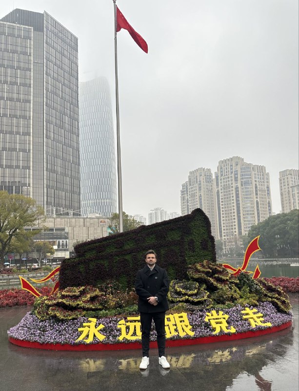 永远跟党走！GOP还是CCP？查看原帖