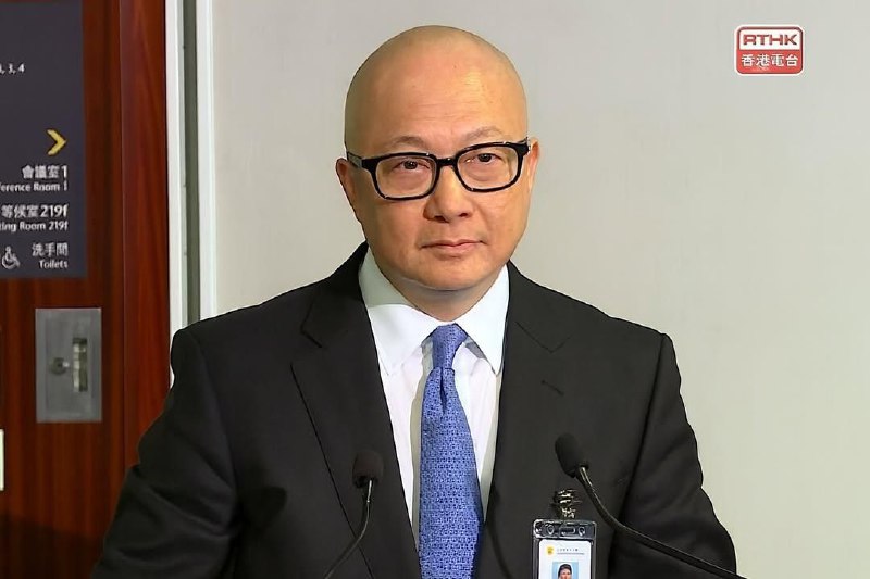 鄭重呼籲每一位香港人杯葛今次所謂的「2025年立法會選舉」國安摧毀法治，破壞香港國際地位！剃完所有香港人髮，再帶一頂不合身得假髮！港共無恥何來「擸髮」？光復香港，時代革命！易碎君 示鄭重呼籲每一位香港人杯葛今次所謂的「2025年立法會選舉」國安摧毀法治，破壞香港國際地位！剃完所有香港人髮，再帶一頂不合身得假髮！港共無恥何來「擸髮」？光復香港，時代革命！易碎君 示