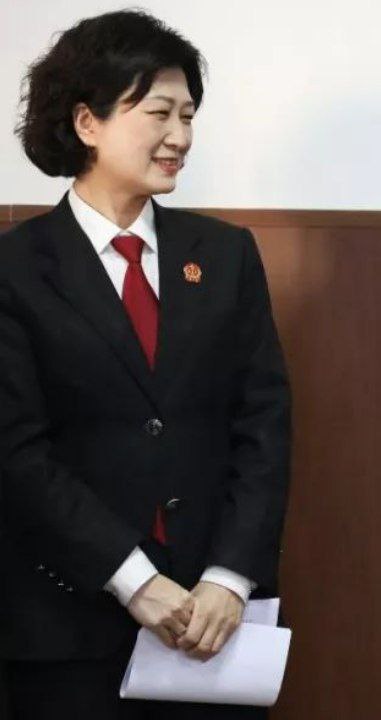 把辱包网友判坐2年牢的审判法官马实诺的全家户籍已被正义出道，欢迎移步支纳维基浏览详细资讯