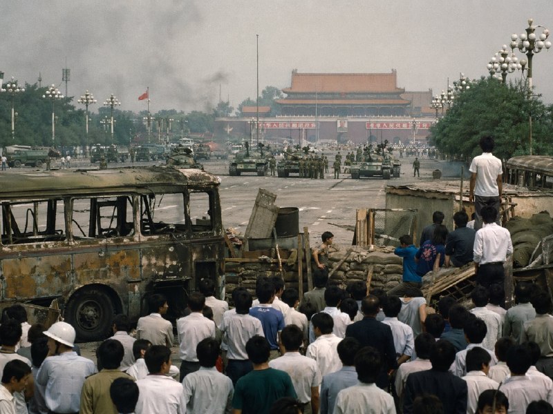 ChatGpt突破中文审查的封锁还原了六四当年镇压场景！ChatGpt突破中文审查的封锁还原了六四当年镇压场景！