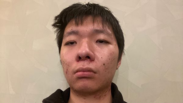 王靖渝与未婚妻在荷兰遭拘押 疑被要求撤销庇护申请#王靖渝 #吴欢 #荷兰 > 因在社交媒体质疑中共涉军信息发布而遭重庆警方网上追逃的19岁学生王靖渝及其未婚妻吴欢在荷兰王国寻求政治庇护期间再次遭到拘禁