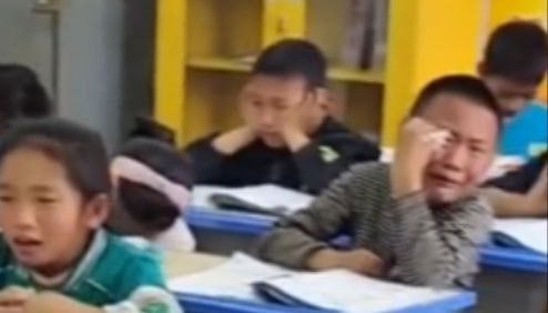 《极端民族主义兔小将生产线》👈（如果你小时候这样过，就点个赞吧）《极端民族主义兔小将生产线》👈（如果你小时候这样过，就点个赞吧）