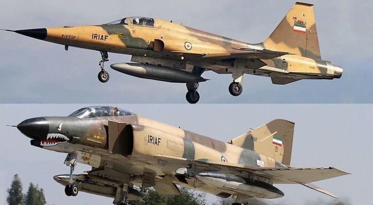 以色列国防军（IDF）公布了精确空袭的画面显示，伊朗西北部大不里士的伊朗F-4和F-5战斗机被摧毁