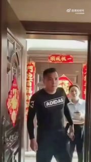 在中国买了房的业主跟孙子一样，这明显达到非法闯入的条件了