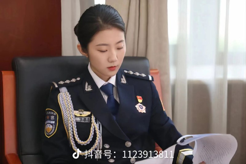 #墙国粉红现世报 毕竟7.1刚歌颂，现在就被全网铁拳#王晶#墙国粉红现世报 毕竟7.1刚歌颂，现在就被全网铁拳#王晶