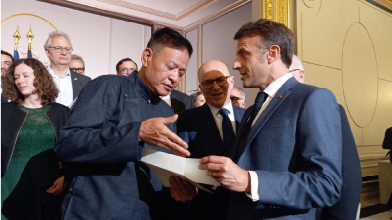 习近平访法国前一周 马克龙与藏人行政中央司政边巴次仁见面