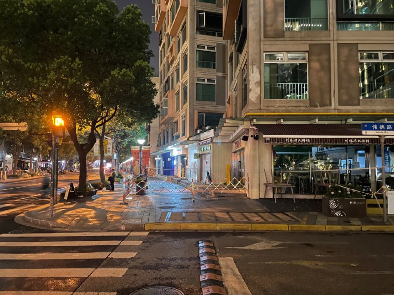 上海猪惨遭铁拳封控，只能说 谁让支那人都不团结呢，大家都苦吧上海猪惨遭铁拳封控，只能说 谁让支那人都不团结呢，大家都苦吧