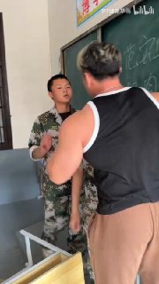 😎 匿名投稿 4: