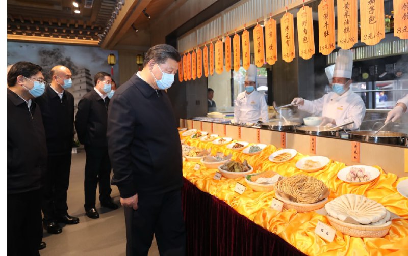 耳大身肥眼睛小，好吃懒做爱做梦，模样虽丑浑身宝，生产生活不可少共匪娼妓·马迎新·丸崽耳大身肥眼睛小，好吃懒做爱做梦，模样虽丑浑身宝，生产生活不可少共匪娼妓·马迎新·丸崽