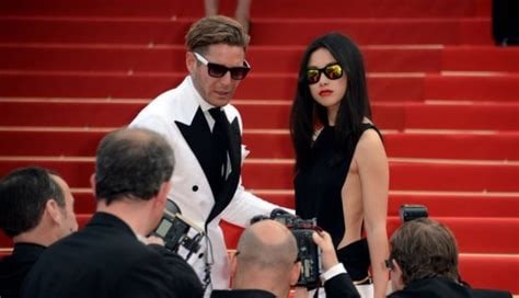 红三代朱珠的一生跟共匪改革开放一样， 令人感慨，最终闭关锁国🤡共匪娼妓·马迎新·丸崽红三代朱珠的一生跟共匪改革开放一样， 令人感慨，最终闭关锁国🤡共匪娼妓·马迎新·丸崽