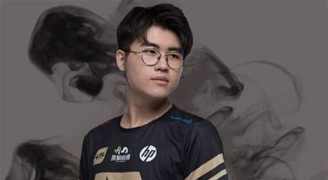 哈哈,我们怀念他们