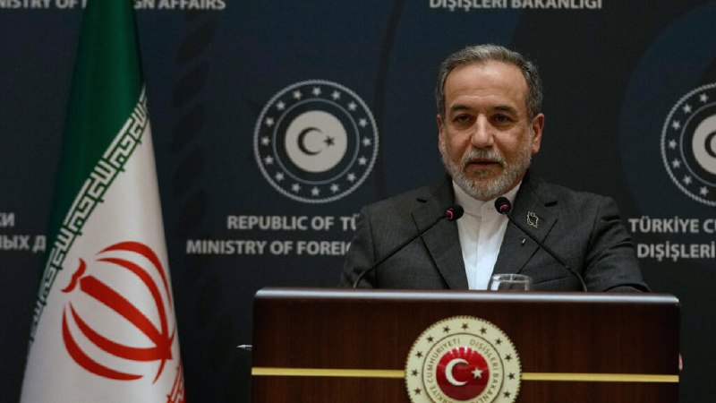 伊朗外长称铀浓缩是不可剥夺的权利须继续下去 指导弹计划绝无谈判余地伊朗外交部长阿拉格齐周六在受访时表示，将“很快”与华盛顿举行新一轮会谈，同时强调铀浓缩是德黑兰方面“不可剥夺的权利”，建立信任需要时间