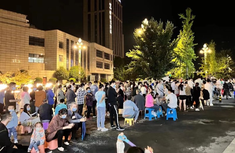 老幼小、孕妇 深夜不得回家， 必须等待做核酸马迎新⚔️大佐老幼小、孕妇 深夜不得回家， 必须等待做核酸马迎新⚔️大佐