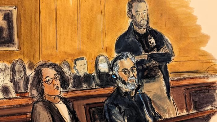 自我流亡的中国商人郭文贵被美国法院判定在数十亿美元的骗局中欺骗他的在线粉丝
