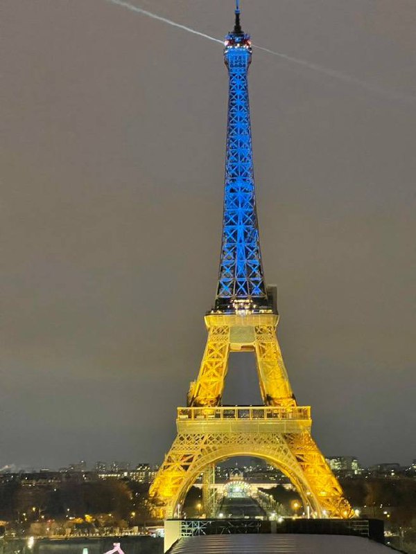 星期四晚上的颜色点亮