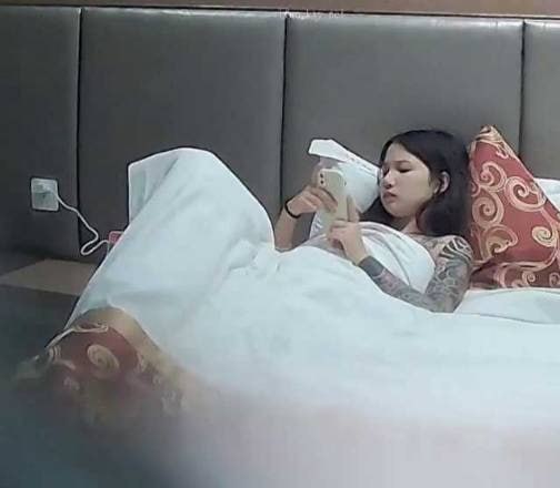 党员日夜操劳为百姓治疗（治疗时间27分钟）党员日夜操劳为百姓治疗（治疗时间27分钟）