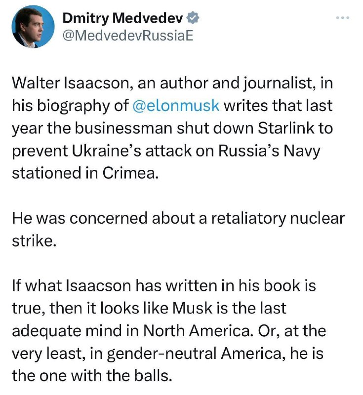 马斯克得到俄罗斯二号人物的表扬（图2），以及乌克兰方面的谴责（图1），马斯克试图解释这一点