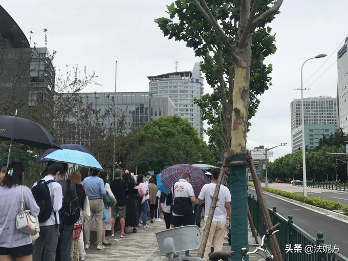 怎么回事呢？ 每天都这么多人投稿By