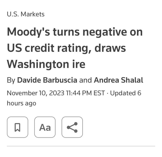 穆迪将美国信用评级下调至负面评级（美国国债目前超过33万亿美元，其债务的利息支付现在每年超过1.0万亿美元）穆迪将美国信用评级下调至负面评级（美国国债目前超过33万亿美元，其债务的利息支付现在每年超过1.0万亿美元）